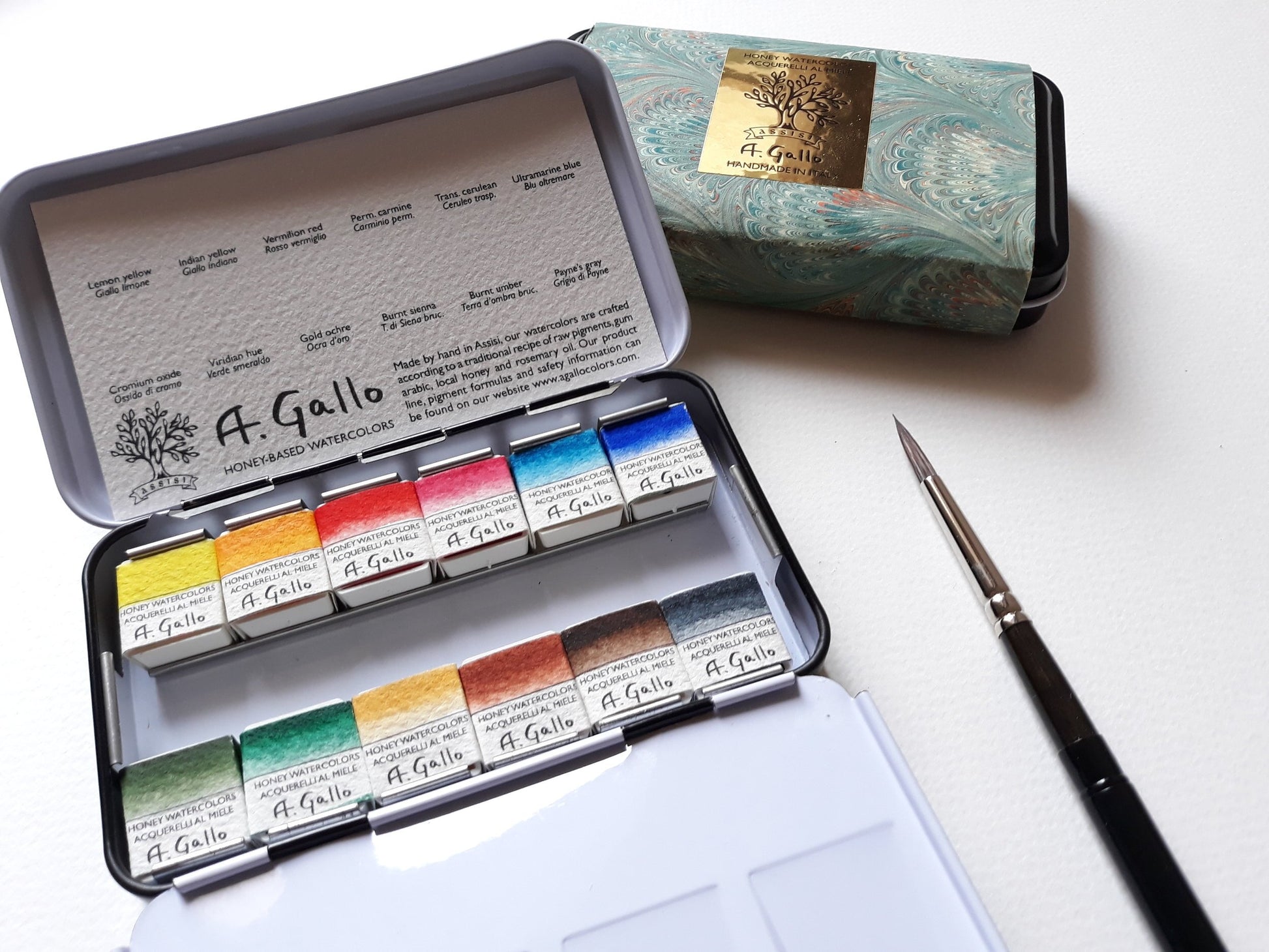 A. Gallo Classic 12 - Handmade Watercolor Set